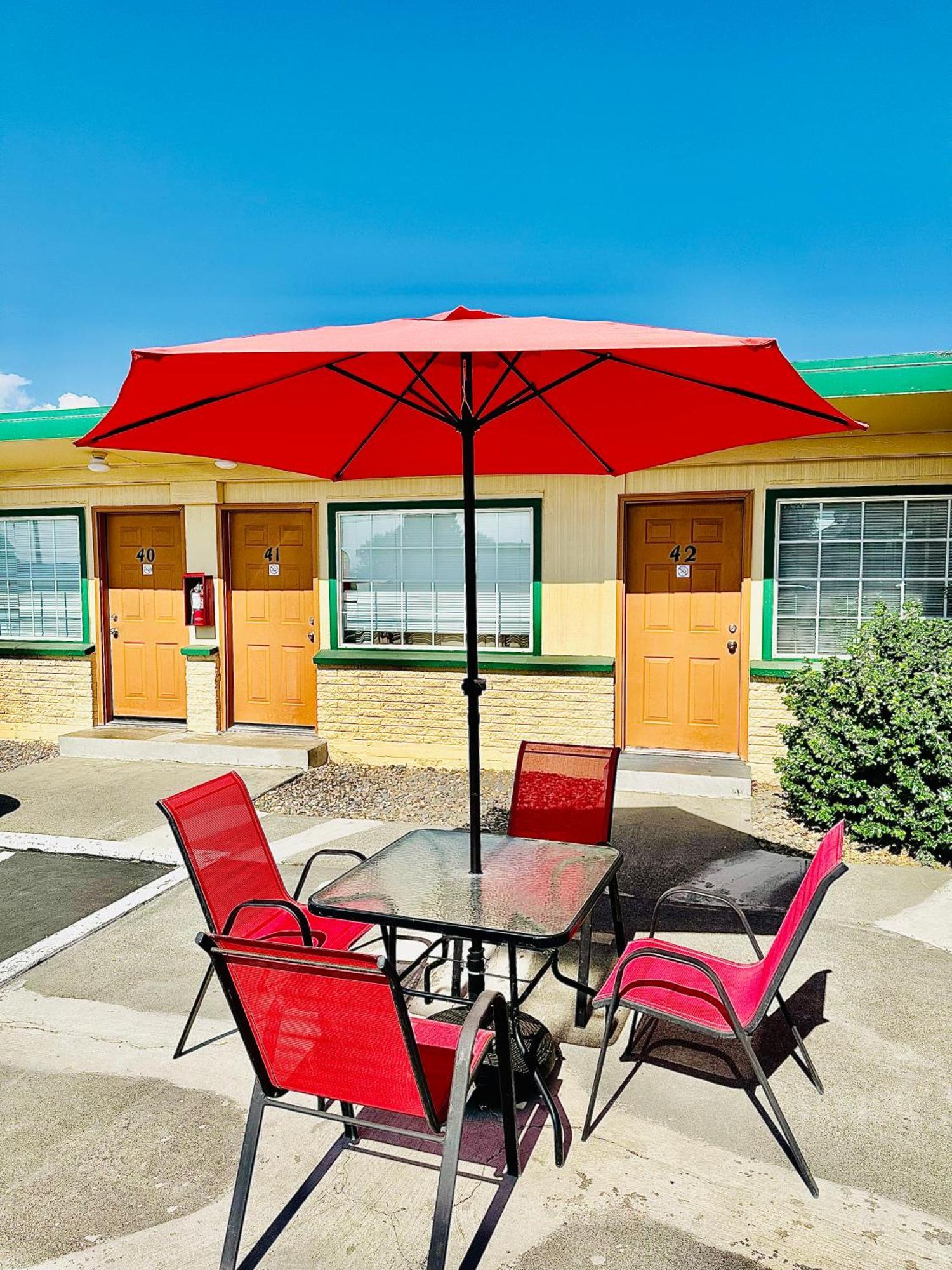 Sage N Sand Motel Moses Lake Zewnętrze zdjęcie