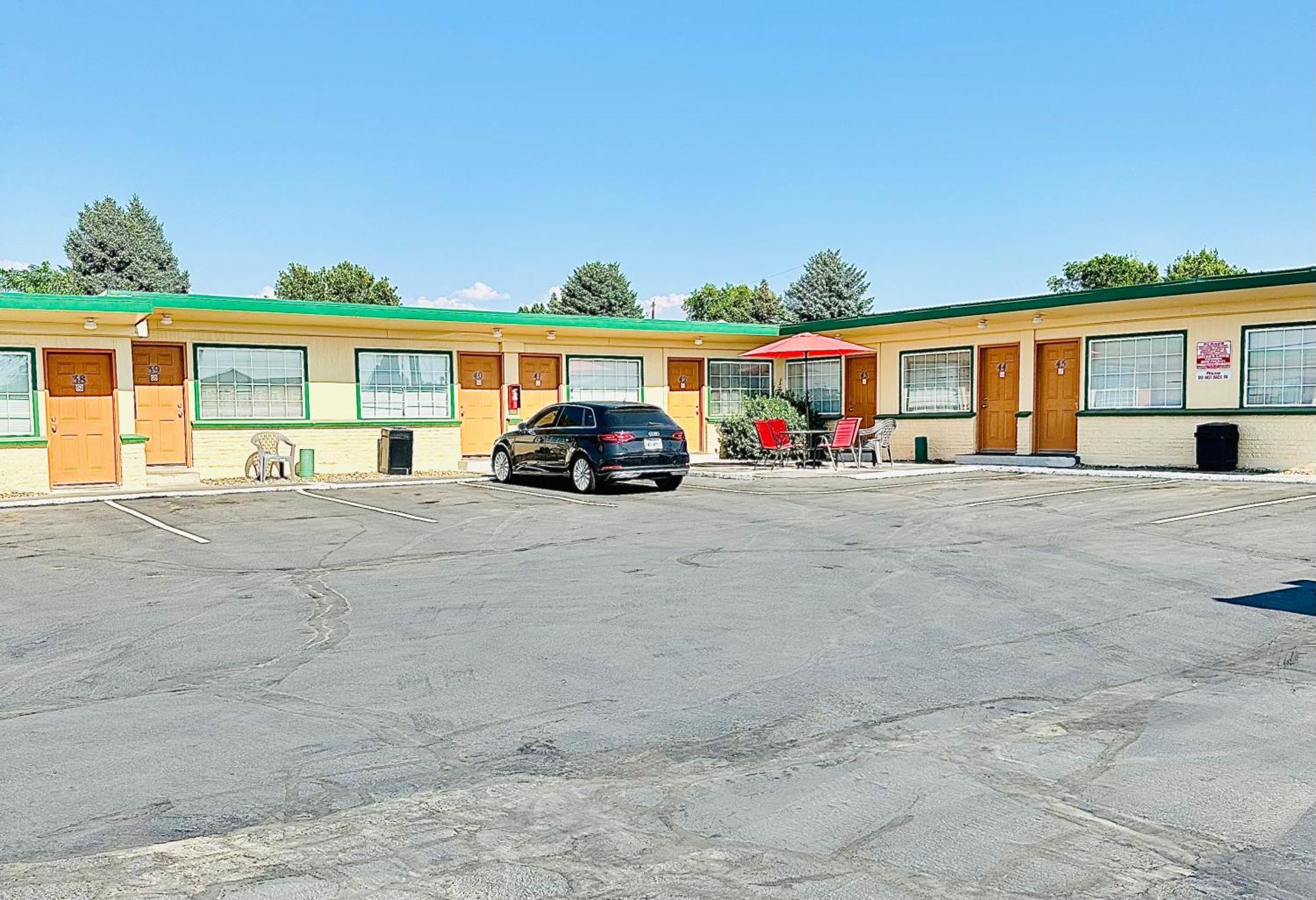 Sage N Sand Motel Moses Lake Zewnętrze zdjęcie